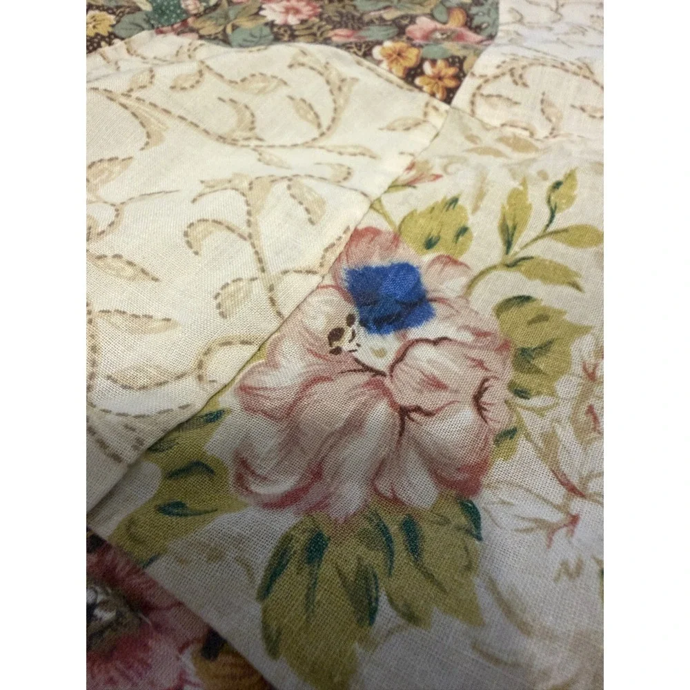 Vintage Floral Dahlia Patchwork Quilt Set Scalloped Edge Green Pink 3pc Queen